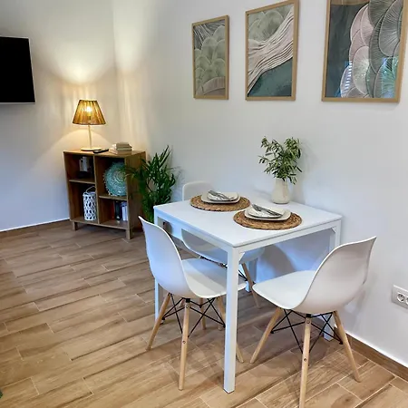 Oliva - 1 Bedroom Apartment *