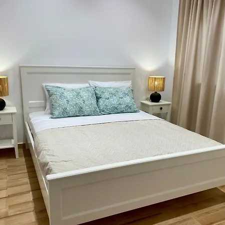 Oliva - 1 Bedroom * Benitses (Corfu)