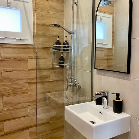 Oliva - 1 Bedroom Apartment *
